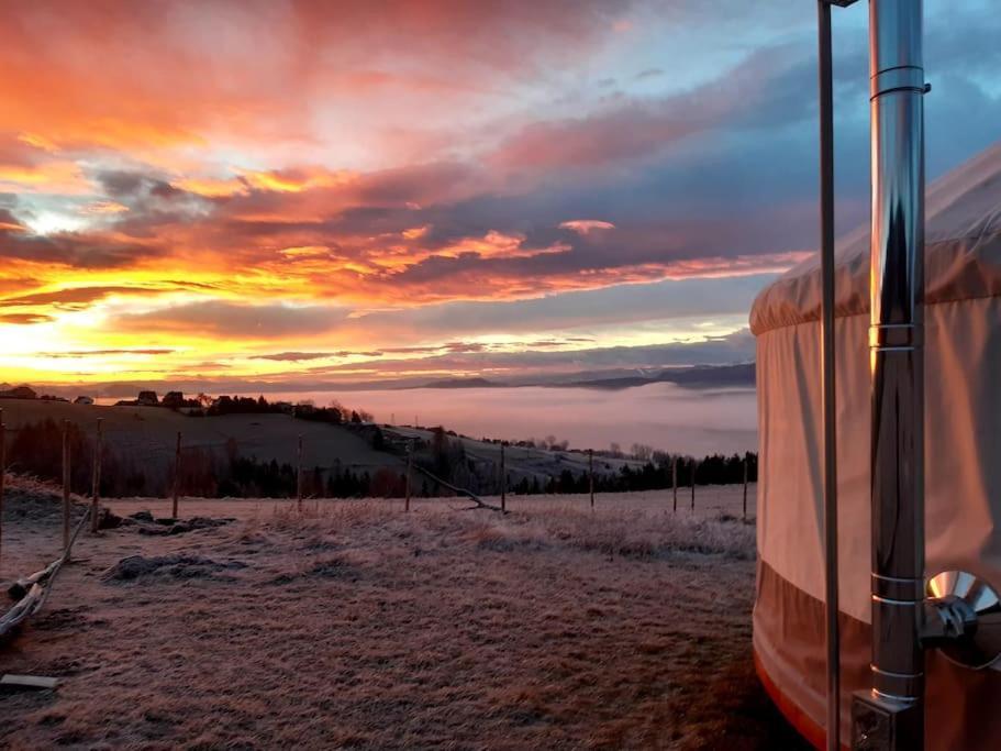 Woda Gory - Glamping Caloroczny
