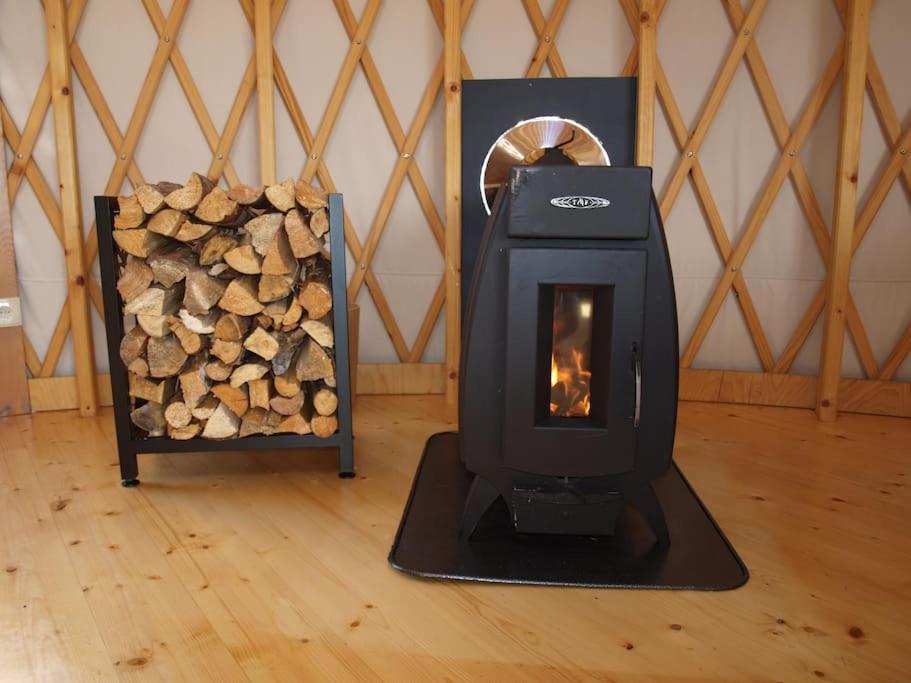 Woda Gory - Glamping Caloroczny Luxury tent Szlembark