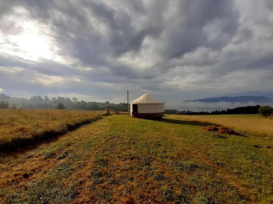 Woda Gory - Glamping Caloroczny Luxury tent Szlembark
